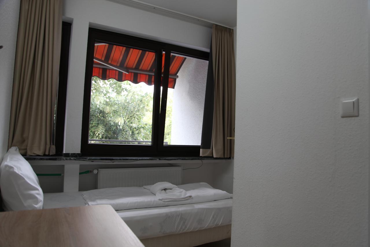 Hotel Moji Koeln Sieversstrasse Экстерьер фото